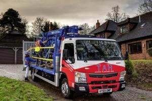 Mitsubishi Fuso Canter 7C18 Mobile Access Platform Transporter 2020 года  (UK)
